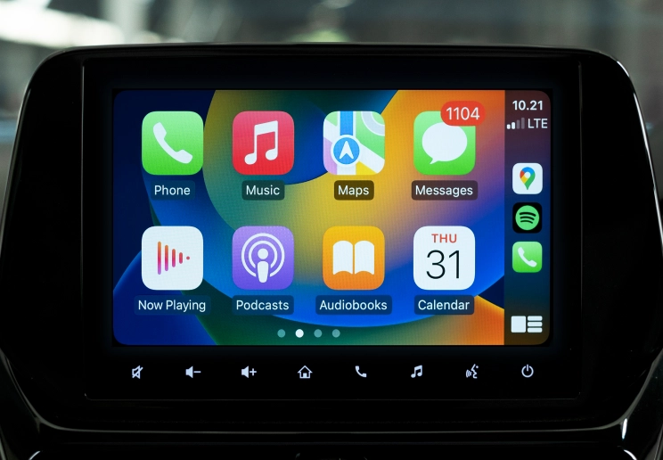 ANDROID AUTO AND APPLE CARPLAY