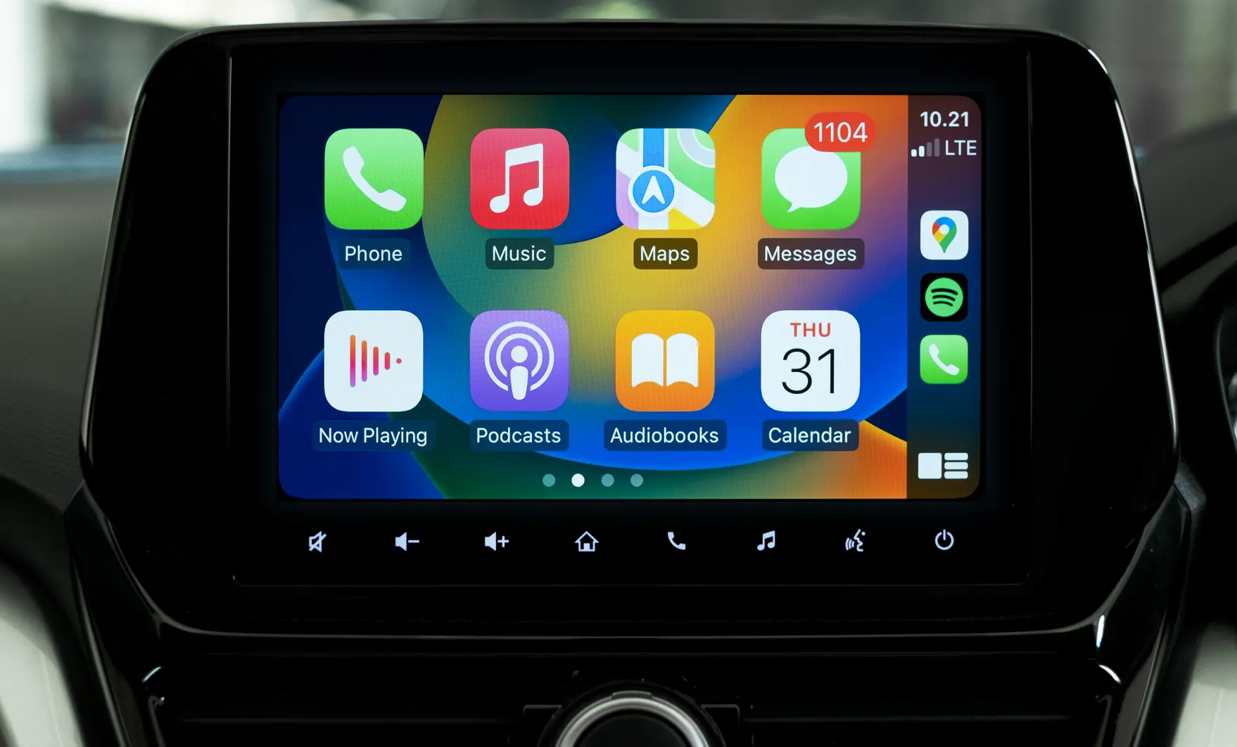 ANDROID AUTO AND APPLE CARPLAY
