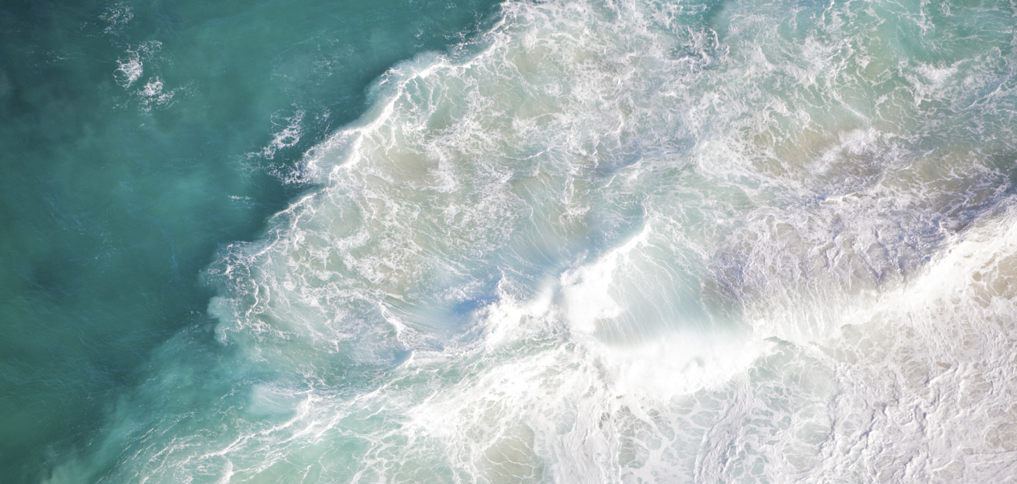 https://www.suzukicdn.com/themes/default2019/img/marine/new-revamp/detail-product.png