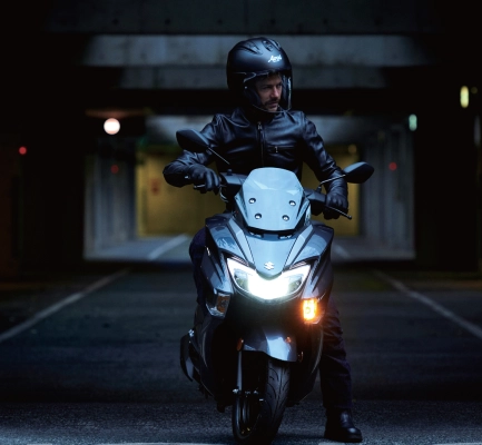 Photo Gallery Burgman Street 125ex dari Depan