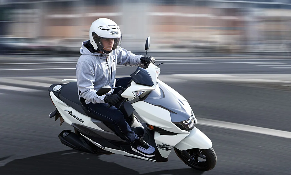 Suzuki Avenis 125 White