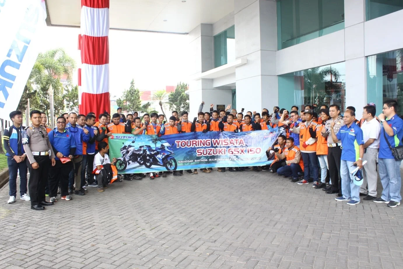 0b7fc Touring Wisata Suzuki Gsx   Start Sgm (1)