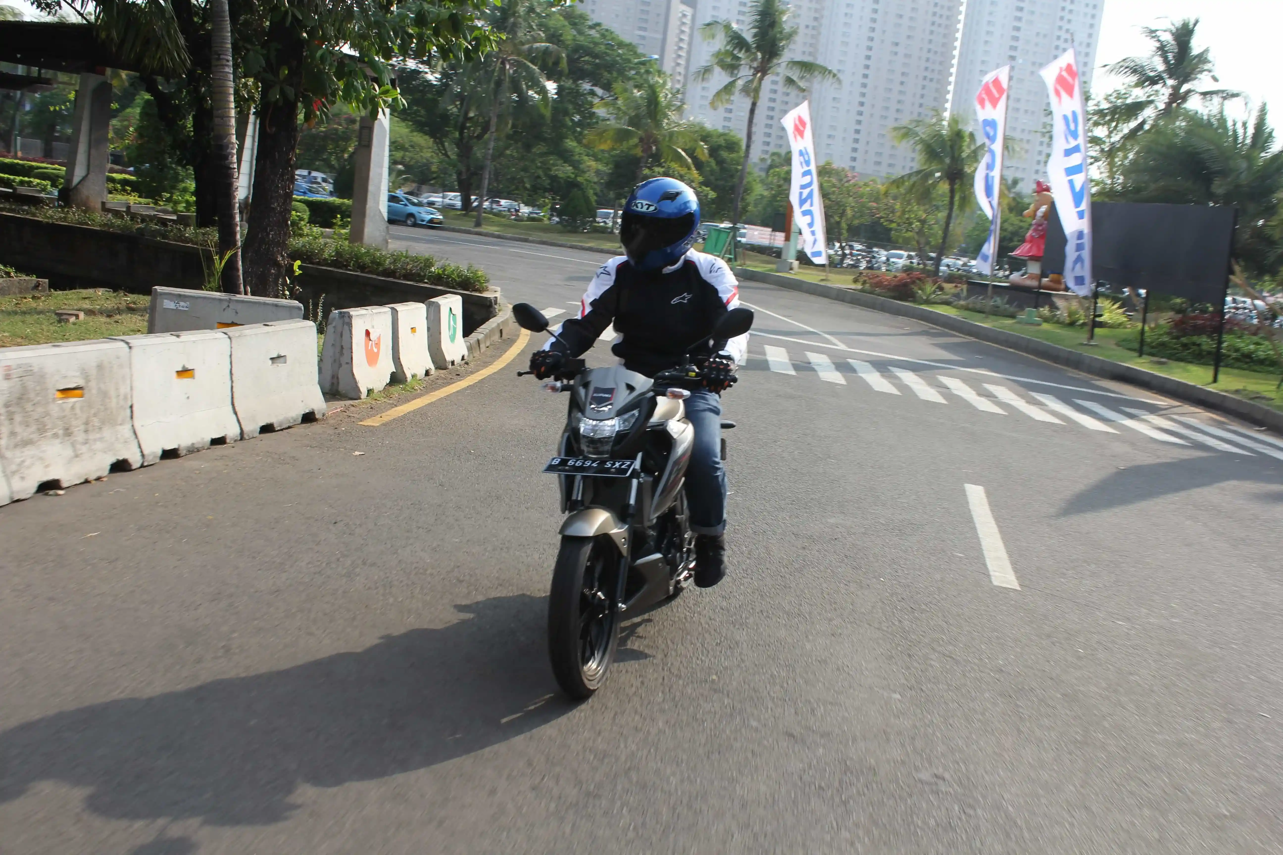 3 Kebiasaan Buruk Yang Bisa Merusak Kulit Pengendara Motor4