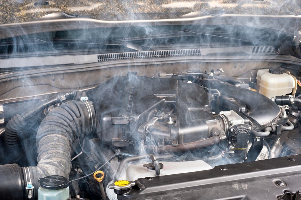 Cara Mencegah Mesin Mobil Overheat Saat Terjebak Macet Arus Mudik