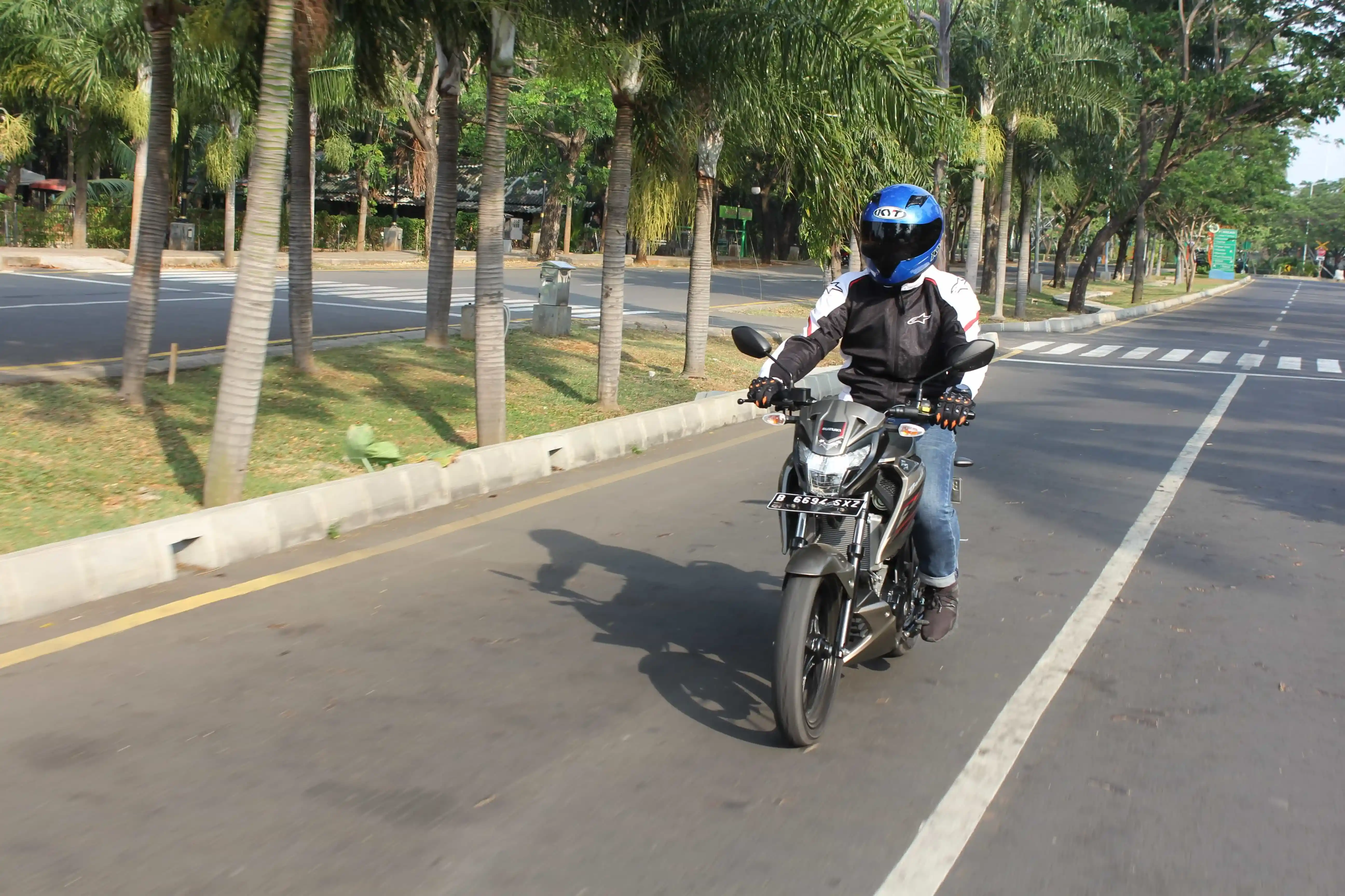 Naik Motor Seperti Ini Dijamin Makin Hemat Bensin