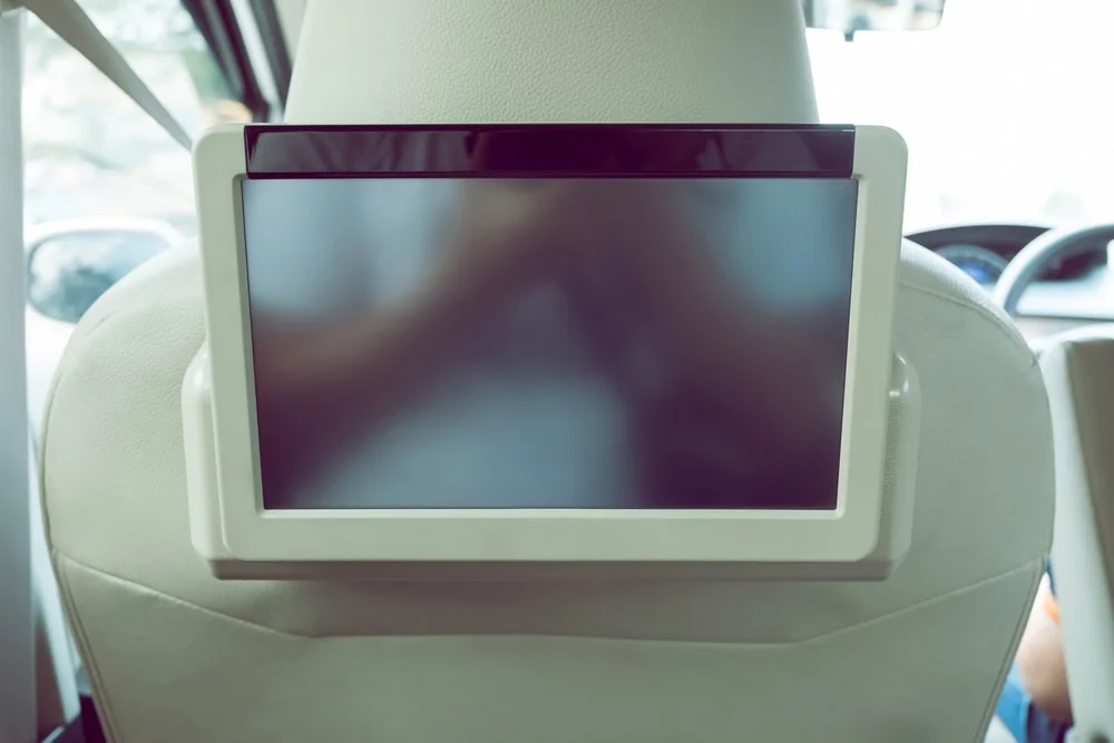 Panduan Memilih TV Monitor Untuk Mobil Keluarga