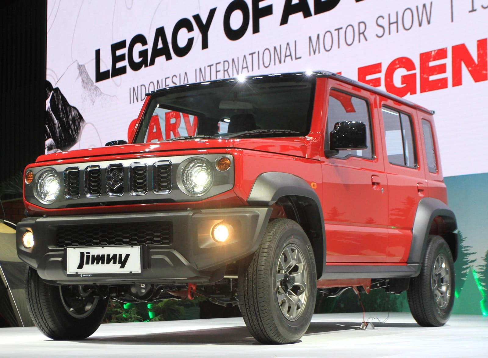 Mobil Legendaris Semakin Variatif Suzuki Jimny 5 Door Resmi Diluncurkan