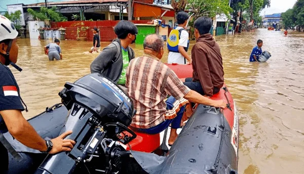 Scrc Sigap Evakuasi Korban Banjir Thumb