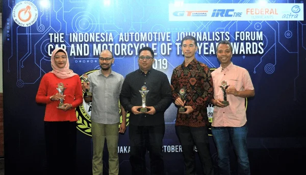 Suzuki Raih Apresiasi The Best Five Choice Forwot Car Motorcycle Of The Year 2019 Thumb