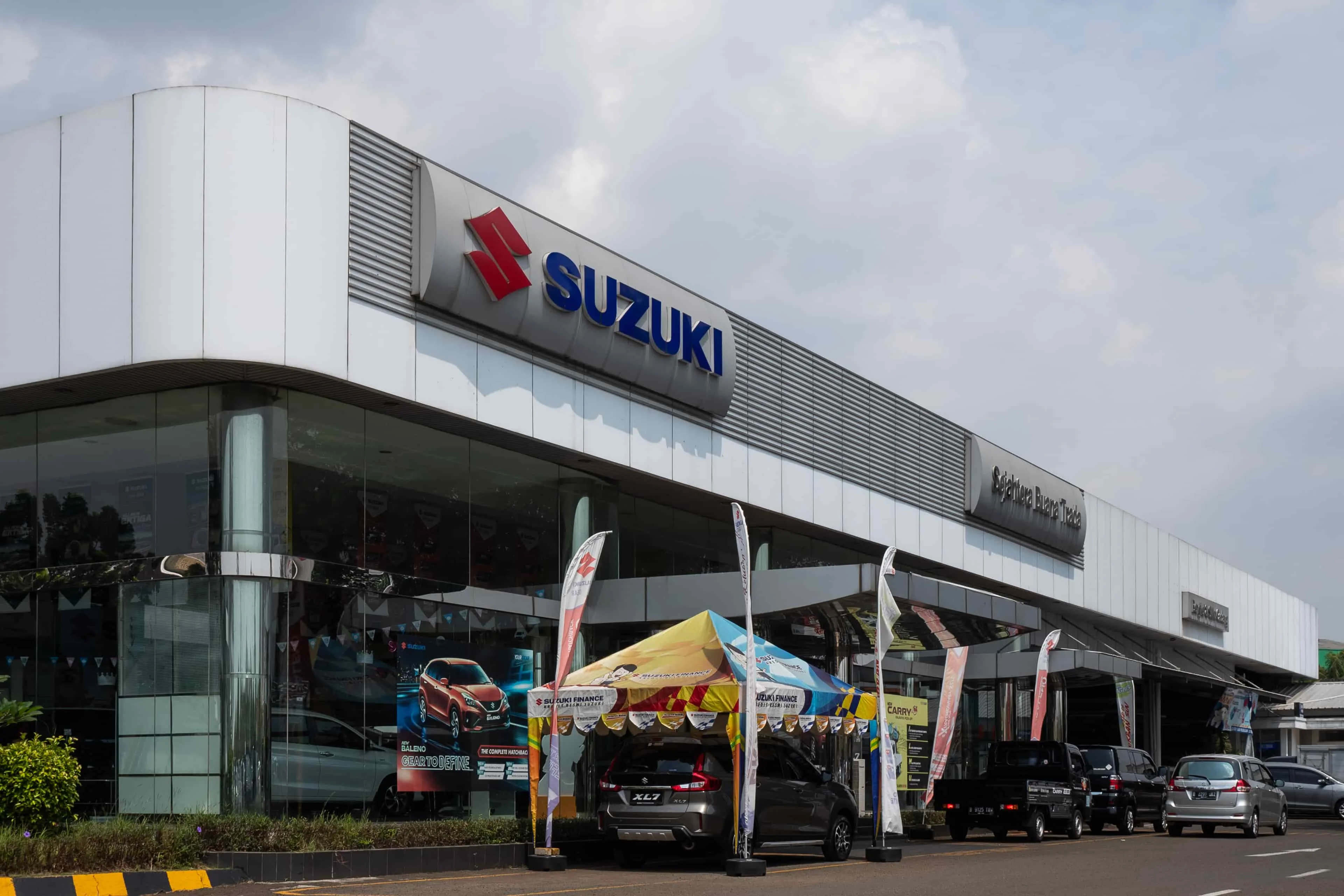 Suzuki Rayakan Bulan Kemerdekaan Bagi Bagi Logam Mulia Hingga Sepeda Motor Untuk Konsumen