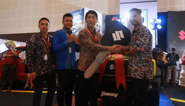 Suzuki Sapa Warga Surabaya Di Iims Surabaya 2019 Thumb