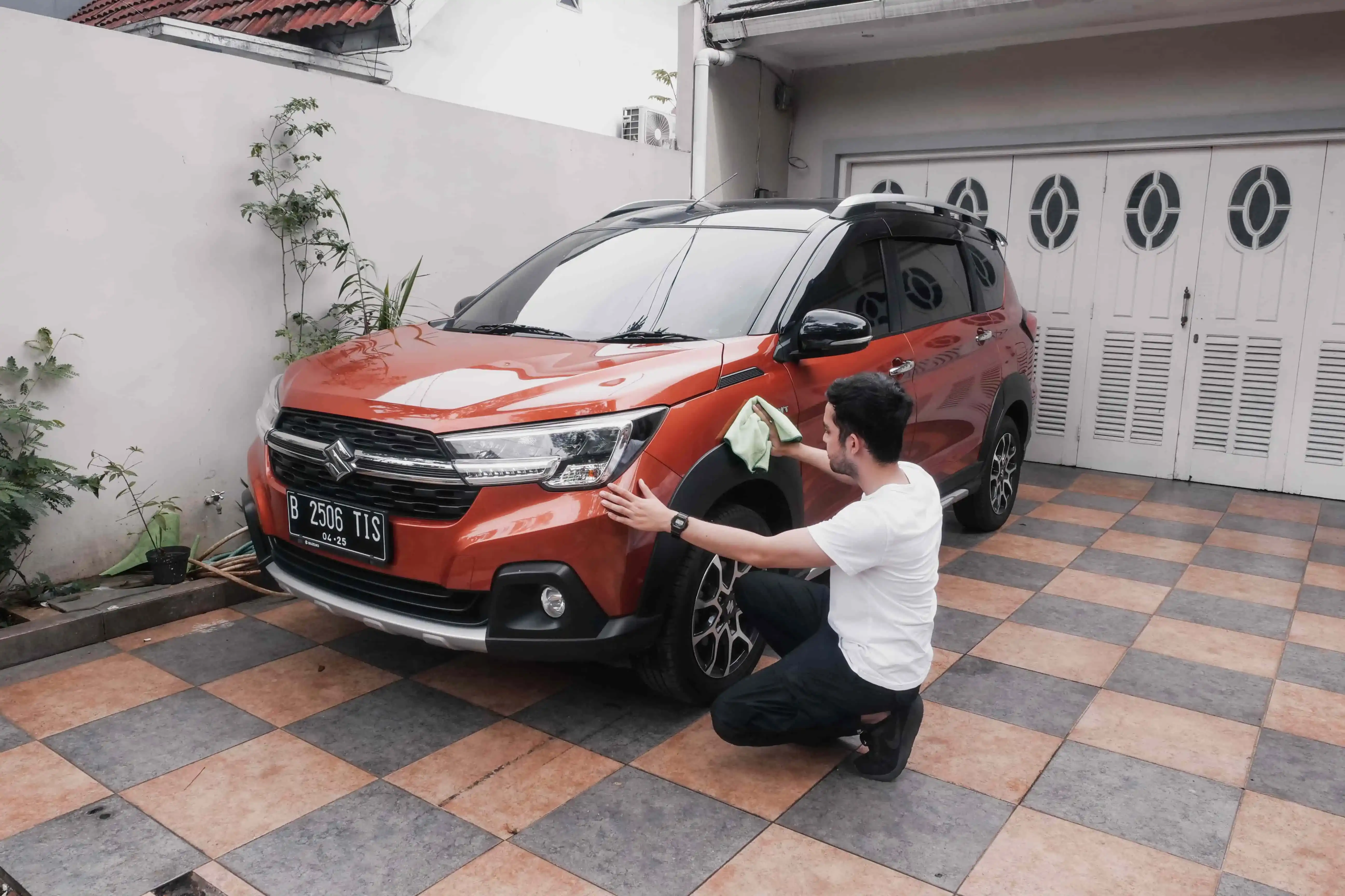 Tips Ringan Merawat Mobil Selama Di Rumah